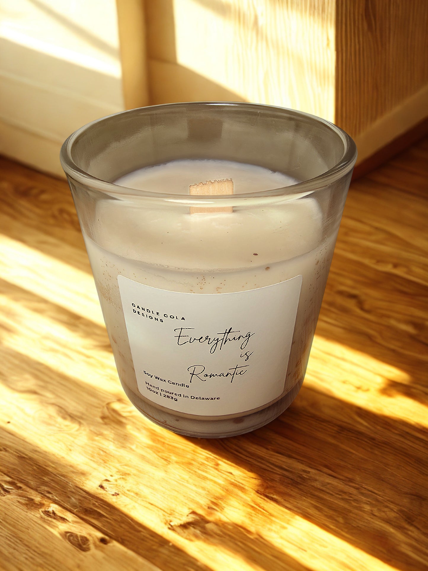Everything is Romantic Candle